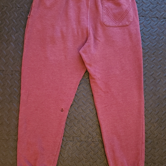 Volcom Tappered Sweatpants - Picture 4 of 7